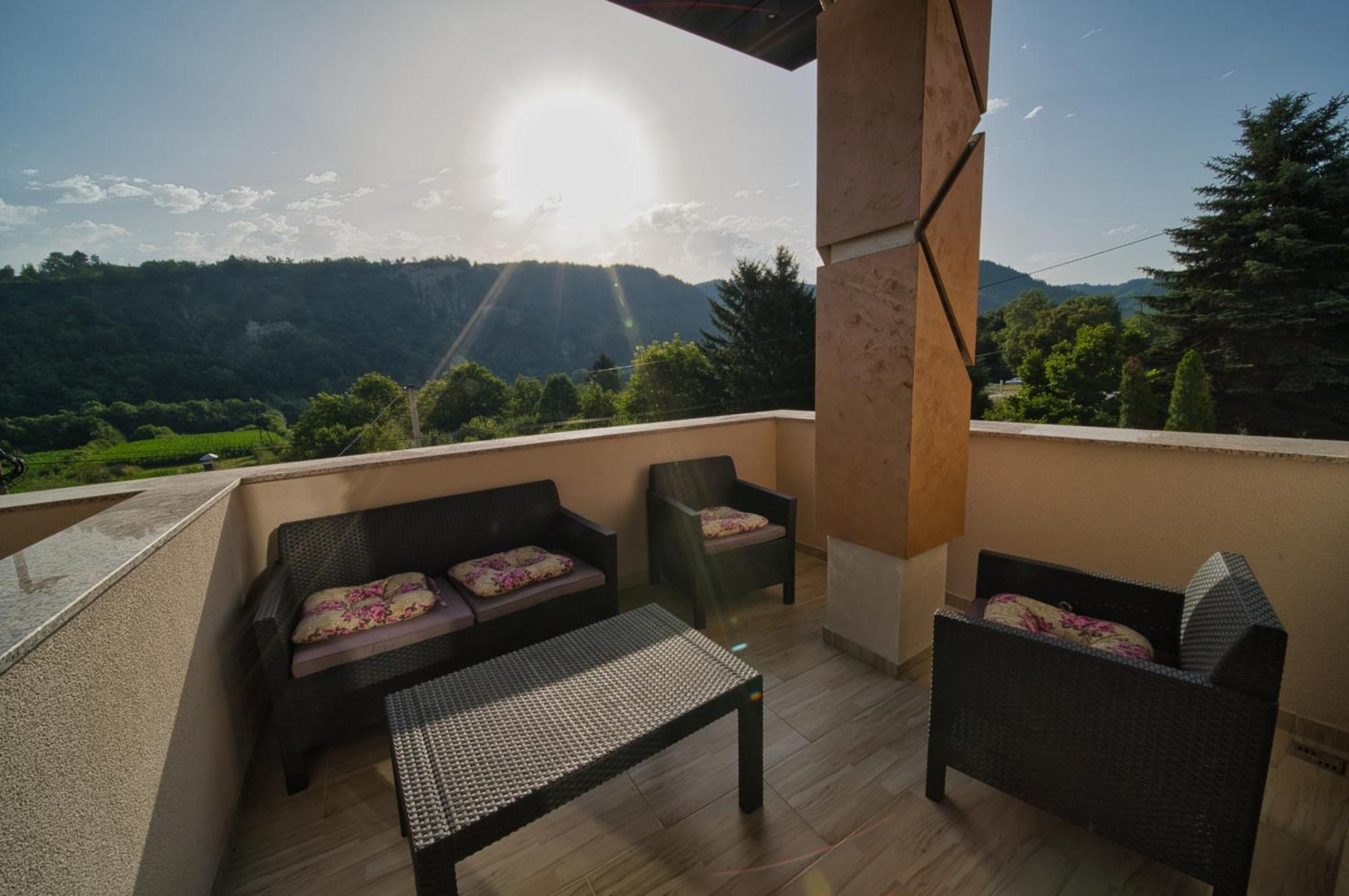Sm Exclusive Apartments Visoko Ngoại thất bức ảnh