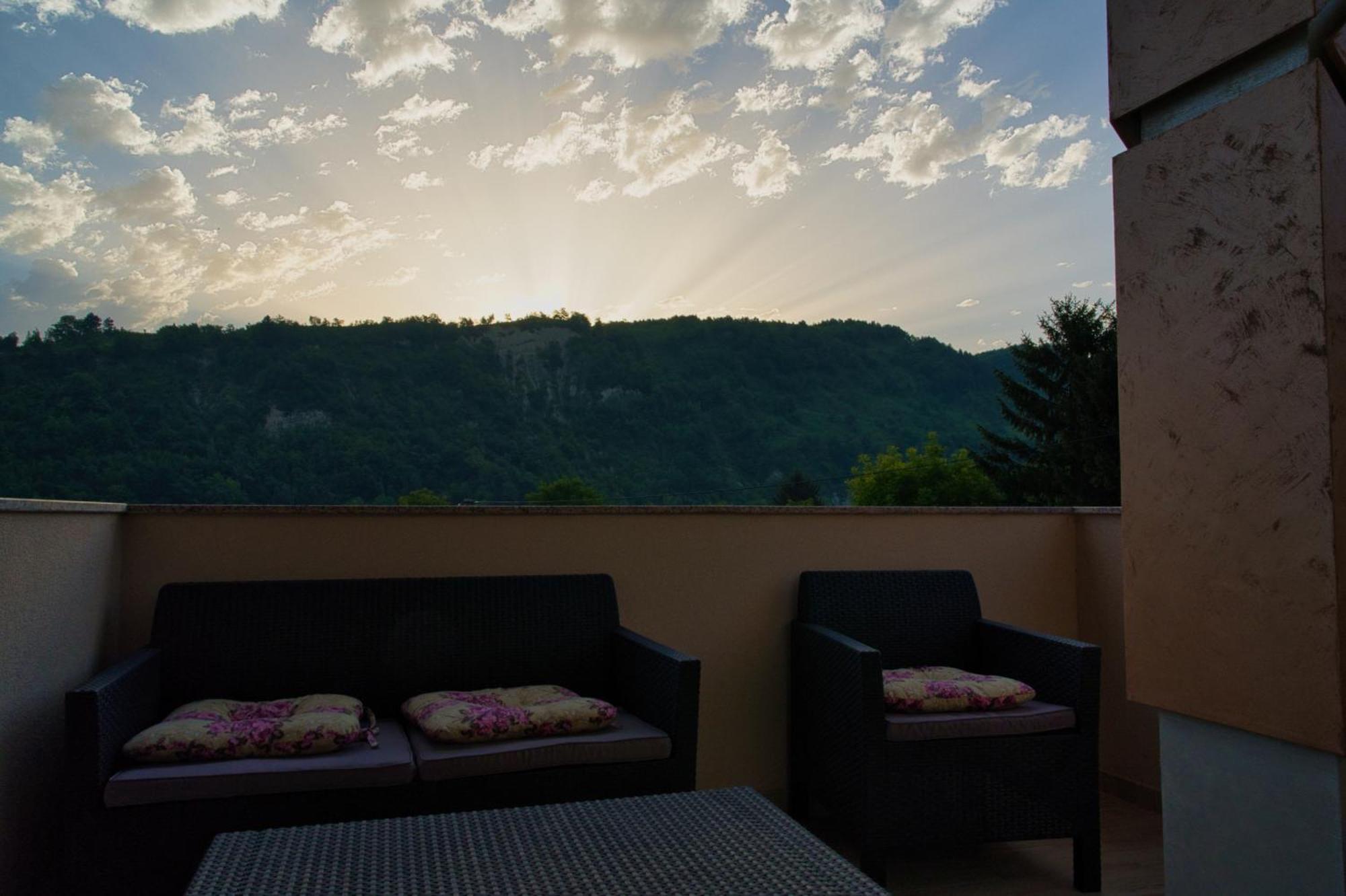 Sm Exclusive Apartments Visoko Ngoại thất bức ảnh